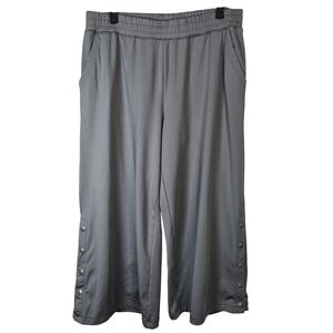 Aerie Women Gray Snap Button Track Pants‎ Cropped Wide Leg Casual Size L